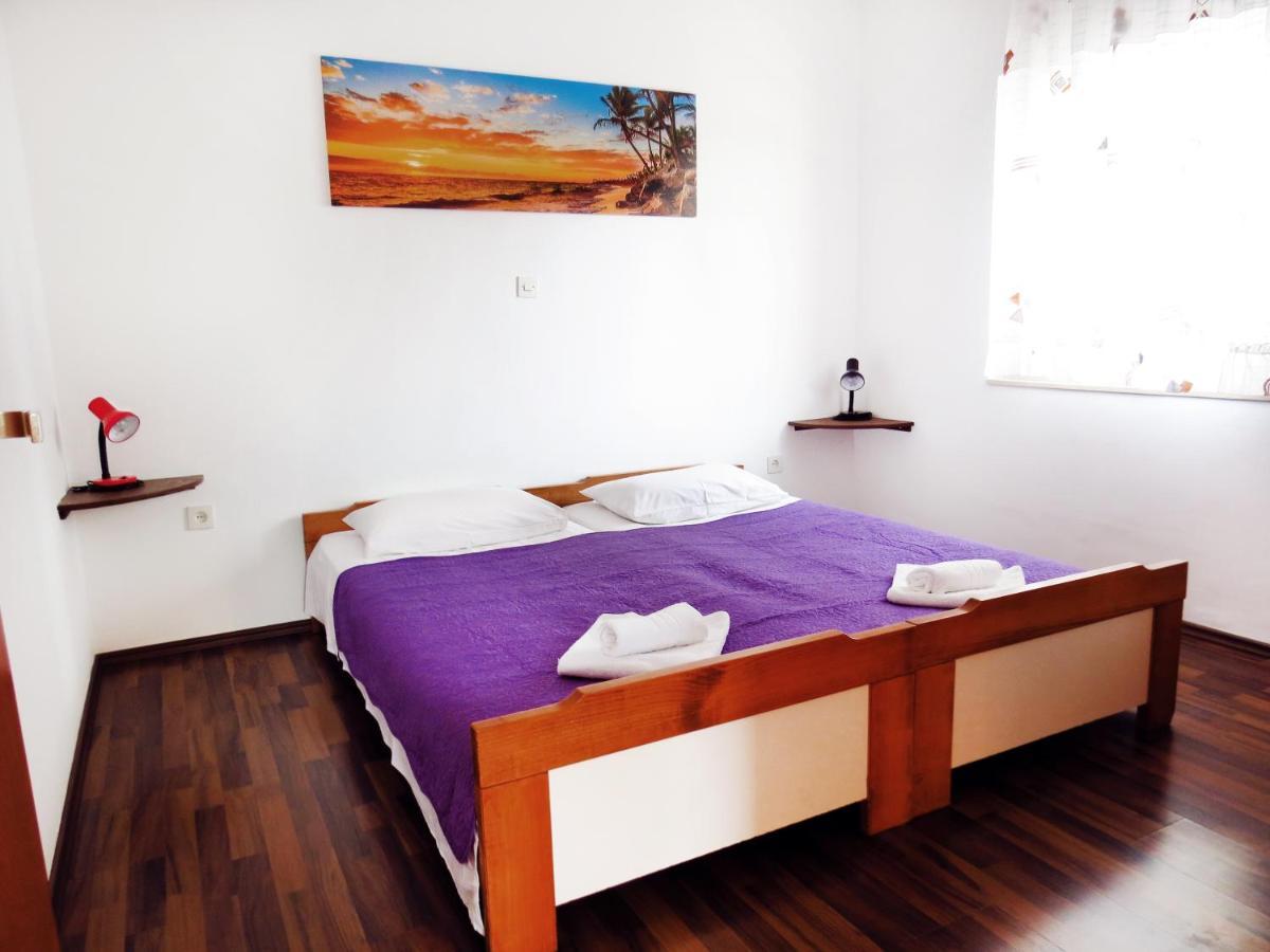 Apartment Jadro Supetar Exterior photo